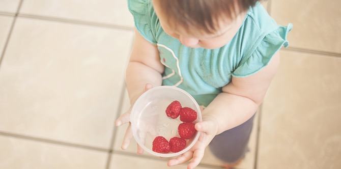 Bayi Yang Disuap Makan Oleh Ibunya Lebih Mudah Bertambah Berat Badan!