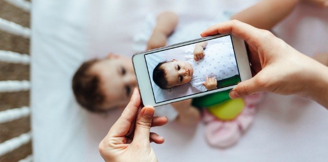Kongsi Gambar Anak Di Media Sosial - Selamat Ke? Ada Bahaya Anda Tak Sedar!