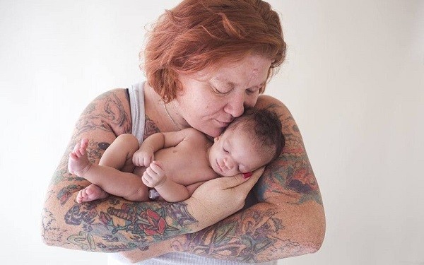 Tragedi Ibu Angkat Terus Tolak Untuk Bela Bayi Istimewa Ini Lepas Melihatnya...