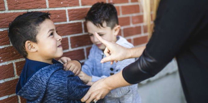 Apa Patut Anda Buat Jika Orang Tak Dikenali Memarahi Anak Anda?