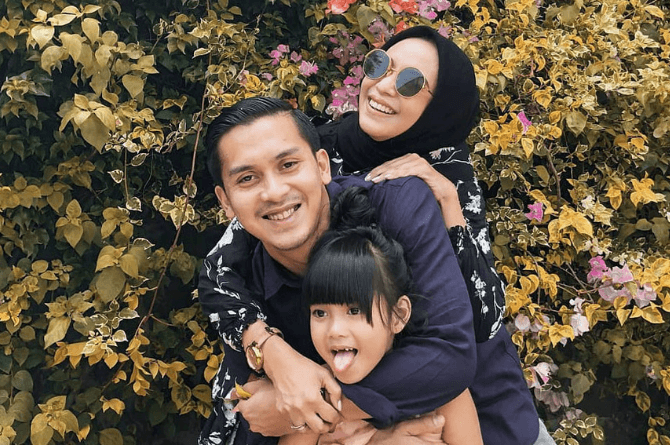 Gaji Isteri Lebih Banyak Daripada Suami, Tak Salah Kan?