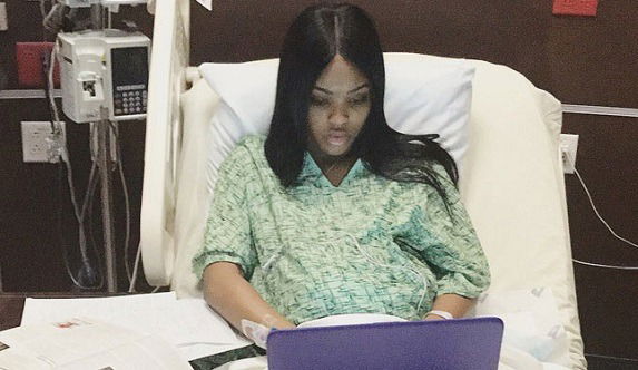 Ibu Ini Sempat Menjawab Final Exam Di Hospital Ketika Tengah Sakit Kontraksi Nak Bersalin!