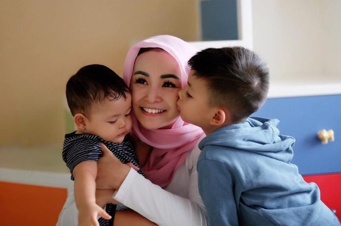 Wanita Patut Ada 2 Anak Saja Jika Mahu Kekal Cantik & Awet Muda - Kajian