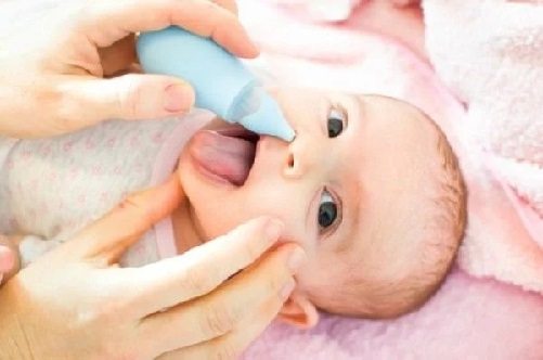 Teknik ‘genius’ ibu ini atasi hidung bayi tersumbat buat pakar terkedu!