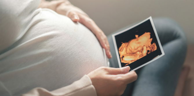 13 Mitos Ibu Hamil Yang Selalu Orang Percaya, Namun Ia TERBUKTI Tidak Benar!