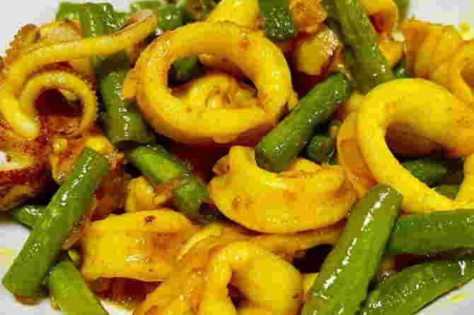 sotong goreng kunyit