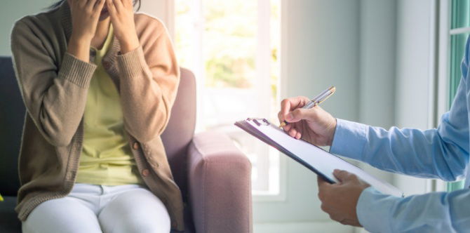 Kanser Serviks (Kanser Pangkal Rahim) Pada Wanita: Ketahui Punca, Tanda Dan Rawatan