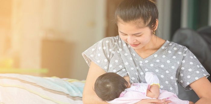 5 Panduan Lengkap Memudahkan Ibu Menyusu Bayi Baru Lahir, Ini Caranya
