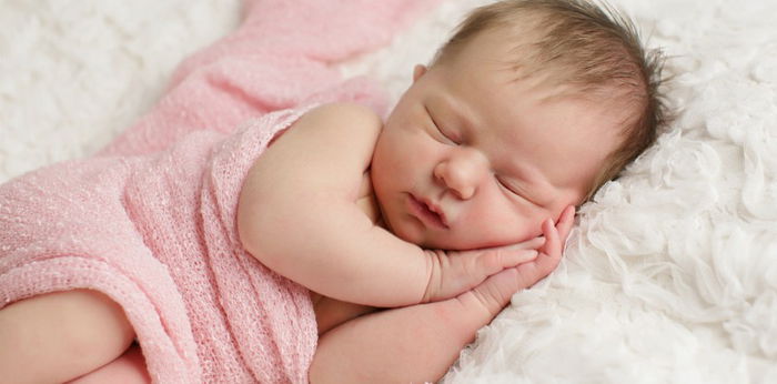 Masuk 6 Minggu, Bayi Sudah Tahu Bermain & Beri Reaksi! Jom Bantu Perkembangan Mereka Lagi