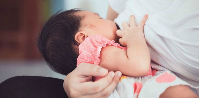 Jangan Banding Berat Bayi Yang Minum Susu Ibu & Susu Formula, Ia Memang Jauh Berbeza!
