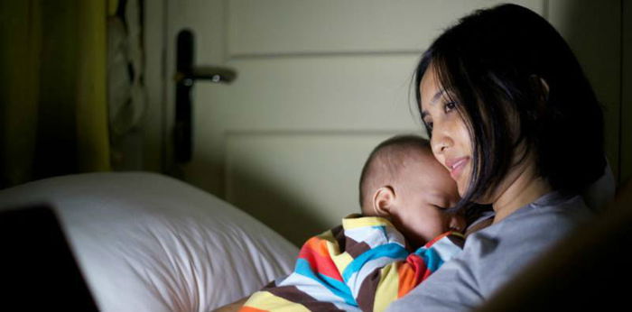 Berjaga Semalaman Semasa Pantang? Tolong Saya, Kenapa Bayi Baru Lahir Susah Tidur?
