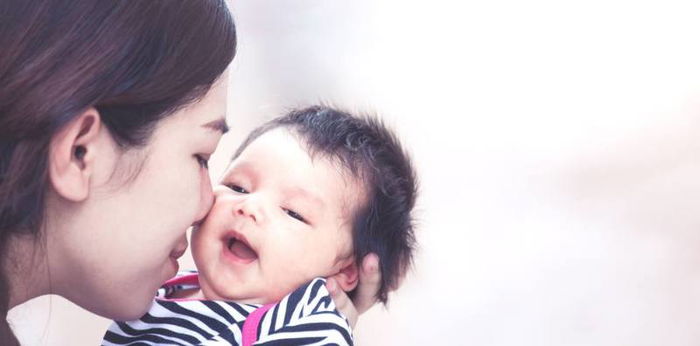 Hugging and kissing your baby can make him smarter: Study