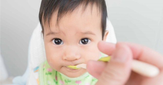Ingin Memberi Beras Perang Untuk Bayi Buat Kali Pertama? Ini Manfaat Yang Anda Perlu Tahu!