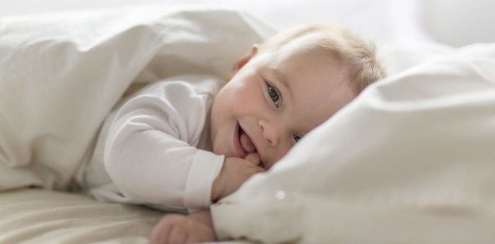 Bayi Belum Tumbuh Gigi? Jangan Panik, Cuba Ini Untuk Rangsang Pertumbuhan Gigi Si Manja!