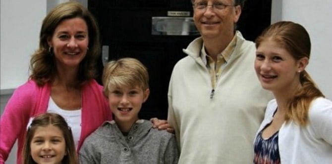 The best age to give your child a smart phone, according to Bill Gates