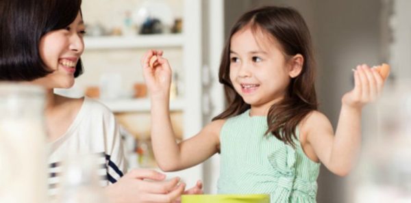 Perkembangan Anak Umur 4 Tahun 8 Bulan, Anak Sudah Pandai Ajak Sembang & Seronok Teroka Dunia Baru!