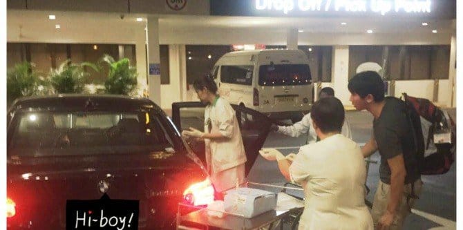 This dad delivered his baby in a car, on the CTE!!!