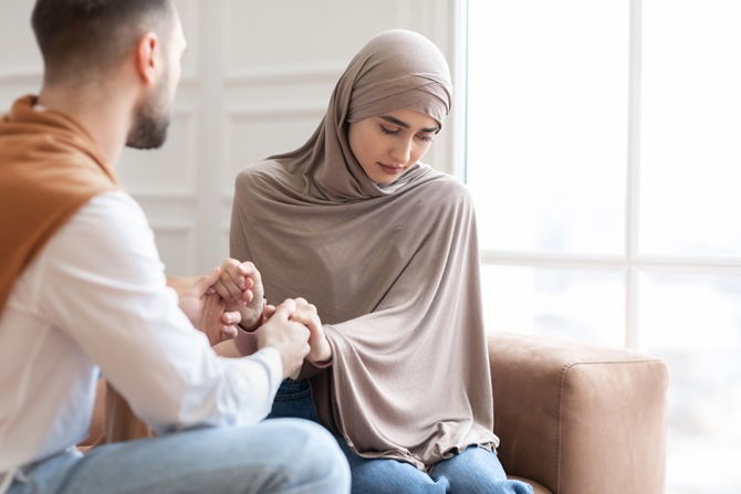 Perempuan Memang Banyak Cakap, Tapi Bila Dia Diam, Itu Tanda BAHAYA!