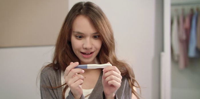 Yay, Positif Hamil! Ini 8 Perkara Anda Perlu Buat Sebaik Saja Disahkan Hamil