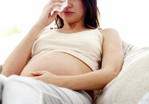 Mayat Bayi Bertali Pusat