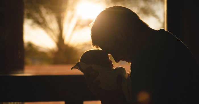 10 Ways Being A Dad Makes You Poorer