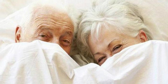 Jangan Biar Pertambahan Usia Ganggu Urusan Seksual Anda, Praktiskan 6 Tips Ini