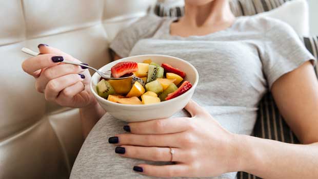 16 Buah Terbaik Untuk Ibu Hamil, Bantu Perkembangan Bayi Yang Sihat & Tinggi Asid Folic