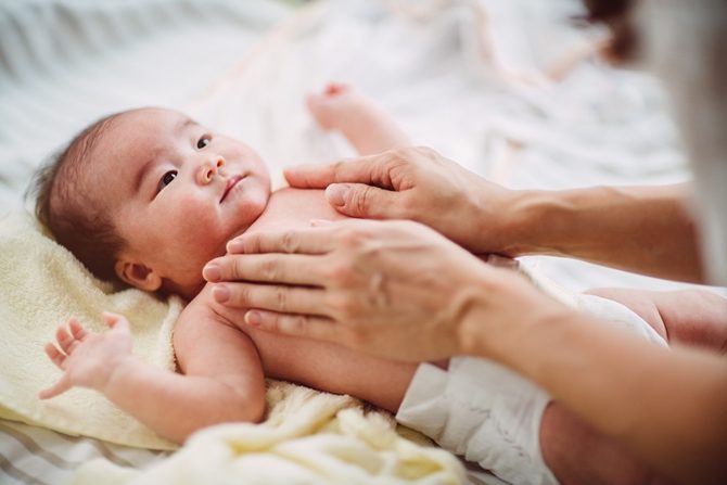 Tidak Pakai Barut Punca Bayi Kembung Perut? Ini Penerangan Pakar!