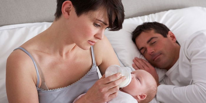 Kajian: Bukan Sengaja, Tapi Lelaki Memang Tak Dengar Bunyi Bayi Nangis Pada Waktu Malam!