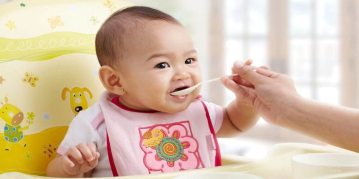 Tekstur Makanan Bantu Anak Bercakap, Sebab Itu Penyediannya Perlu Ikut Step!