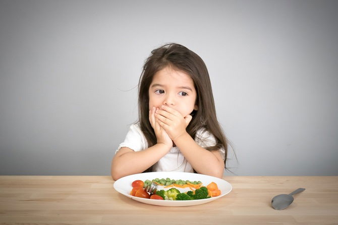 5 Smart Ways to Ease Your Child Into Loving New Foods