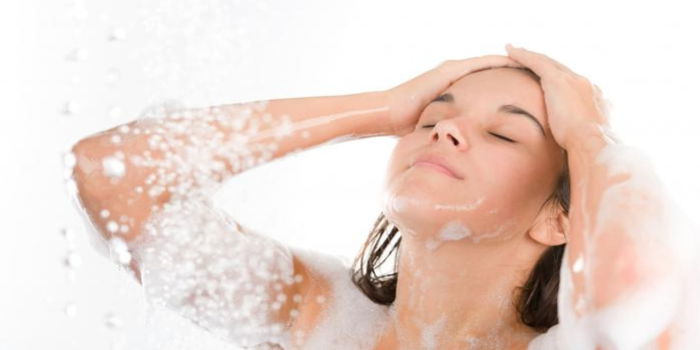 Benarkah Mandi Lama-Lama Dalam Pantang Boleh Jadi Bentan, Doktor Ini Ada Jawapannya!