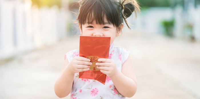 A Quick Look At How Asian Parents Teach About Money
