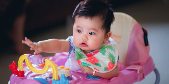 Walker Untuk Bayi Boleh Jejas Perkembangan Motor & Mental Bayi -Pakar