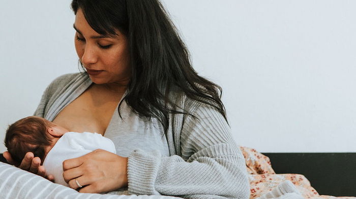 Mitos Menyusu Badan Yang Ibu-Ibu Perlu Tahu! Senang Naik Berat? Jangan Percaya!