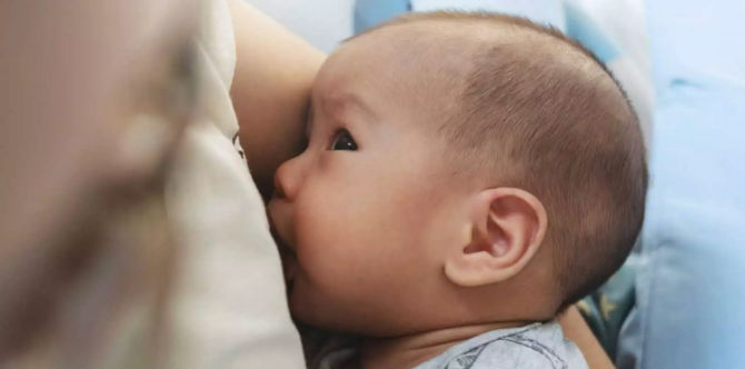 Bayi Gigit Puting Ibu Ketika Menyusu Badan, Ini Cara Elak Rasa Sakit & Melecet Teruk