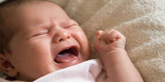 Anak Menangis Tengah Malam? Cuba 5 Cara Ini Hentikannya, Yang Penting Parents Perlu Tenang!