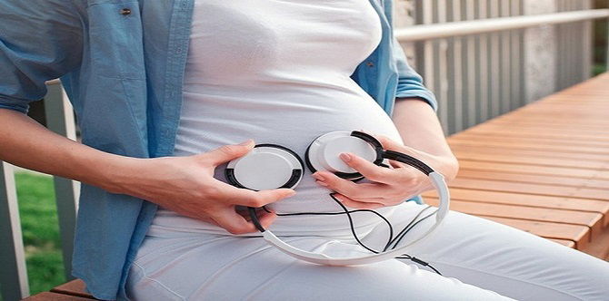 Dengar Lagu Klasik Bagus Untuk Bayi Dalam Kandungan, Rangsang Minda Mereka Jadi Bijak!