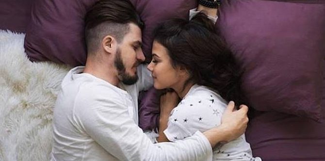 Tidur Beralaskan Lengan & Bau Ketiak Suami TERBUKTI Berkesan Merawat Stres Isteri