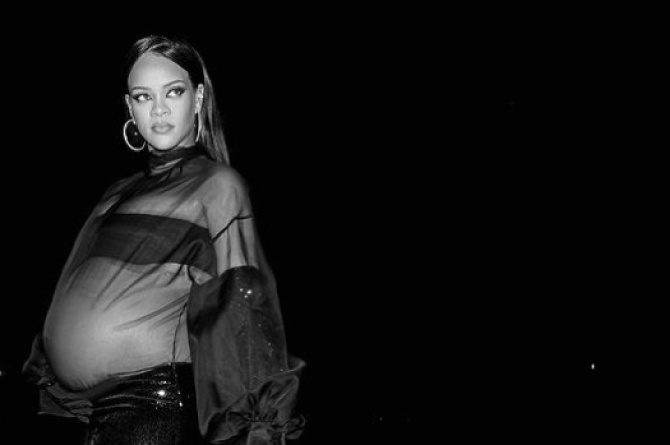 rihanna hamil anak pertama