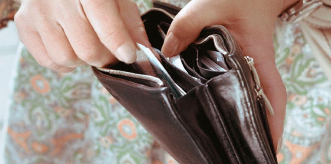 Isteri Boleh Senyap-Senyap Ambil Duit Suami Tanpa Izin, Jika Dia Kedekut Bab Nafkah