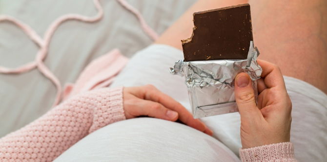 Makan Coklat Ketika Mengandung, Ia Mampu Membuatkan Ibu & Bayi Rasa Bahagia