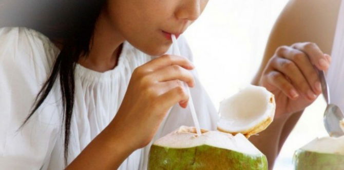 Khasiat Air Kelapa Untuk Ibu Hamil: Bila Waktu Terbaik Minum Air Kelapa Dan Risiko Bahaya