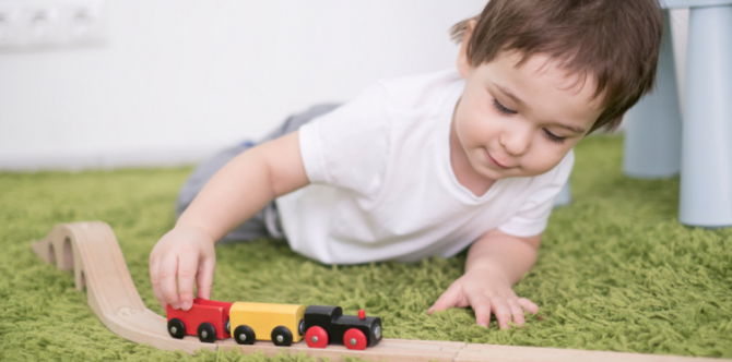 Anak Tidak Mahu Berkawan & Bermain Dengan Kanak-Kanak Lain, Patutkah Ibu Risau?