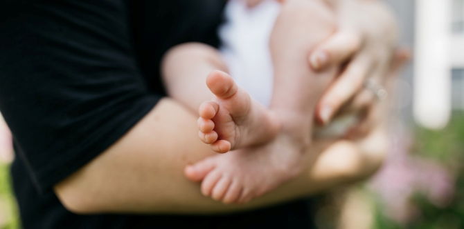 Ibu Sibuk Buat Persiapan Majlis Aqiqah Anak, Ada Pula Individu Lain Yang Berani Breastfeed Anaknya Sesuka Hati
