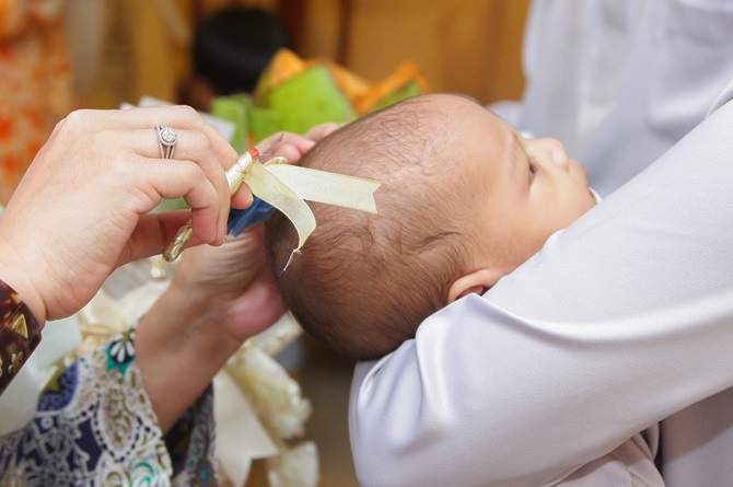 timbang rambut bayi