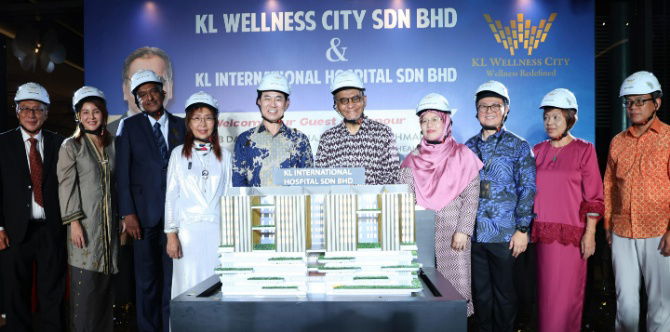KL Wellness City Launches 624-Bed Tertiary Hospital Pledges RM2 Million To Assist B40 Community In Support Of Ministry Of Health's Initiatives