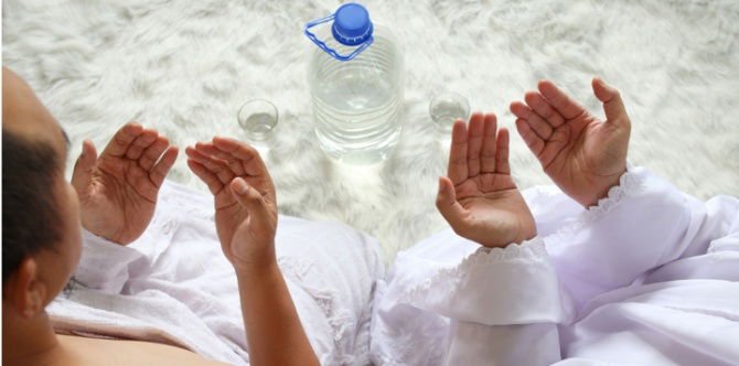 Doa Minum Air Zam Zam Dan Adab Minum Air Zam-Zam Mengikut Sunnah Yang Boleh Anda Amalkan