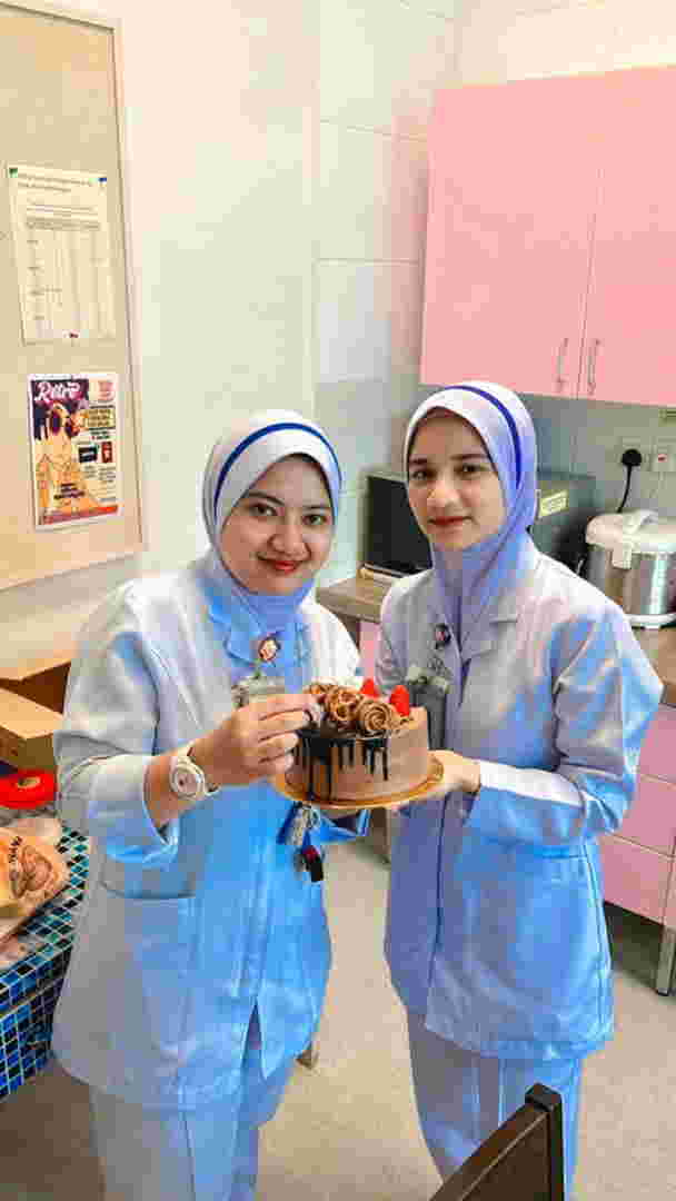 Superwoman Barisan Hadapan: Pengorbanan Demi Tanggungjawab & Kemanusiaan