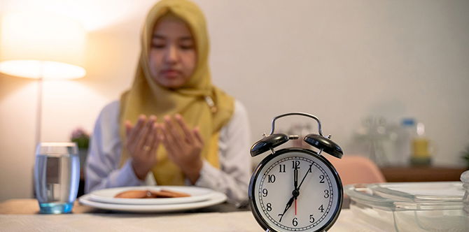Waktu Imsak Boleh Makan Atau Tidak? Ini Penjelasan Pejabat Mufti Wilayah Persekutuan